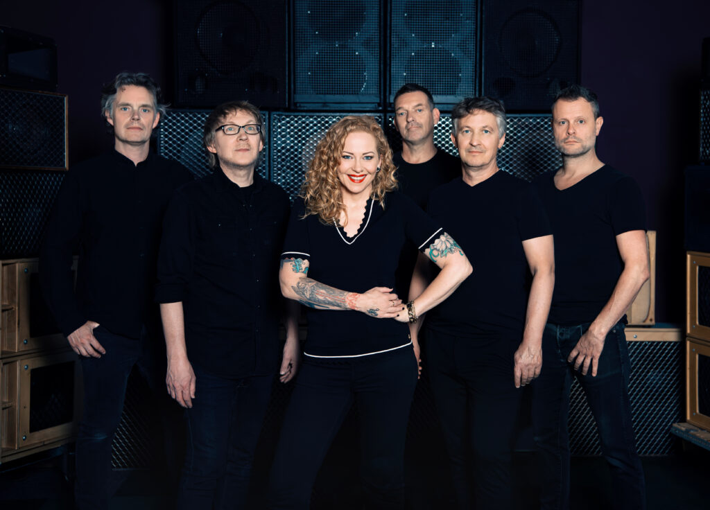 the-gathering-anneke-van-giersbergen-trianon